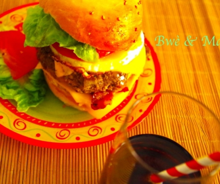 Hamburger maison (steak et pain)