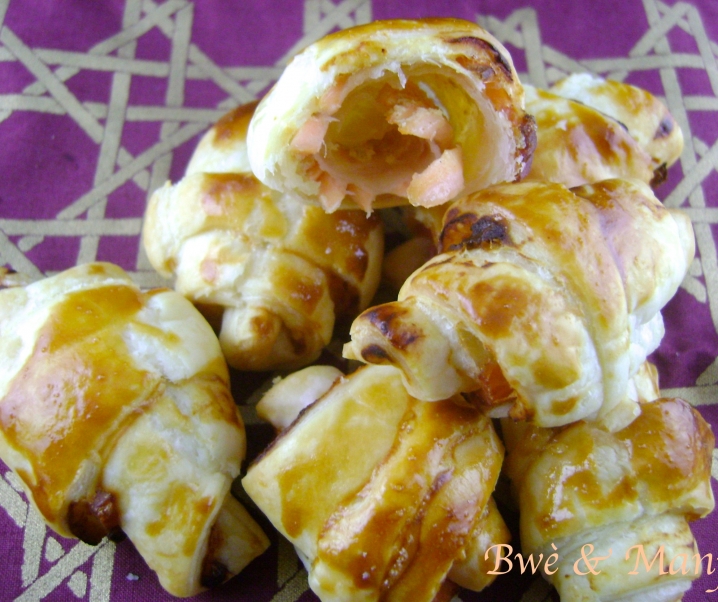 Croissants feuilletés au saumon
