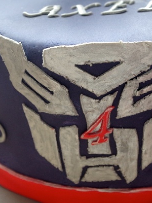 Gâteau Optimus Prime