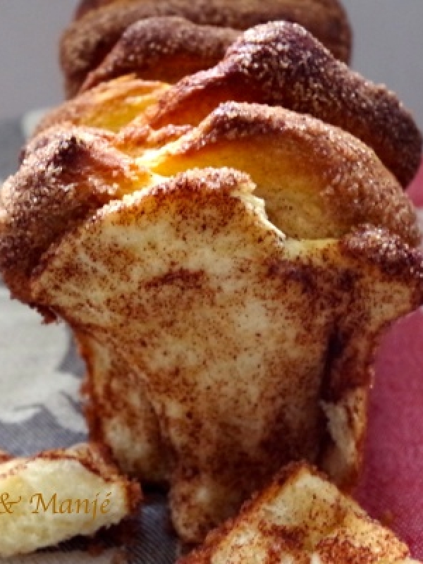 Brioche à effeuiller à la cannelle (cinnamon pull-apart bread)