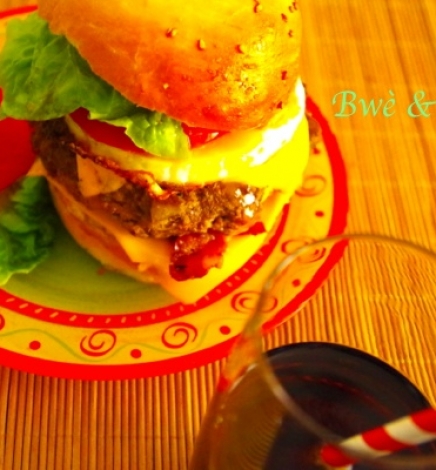 Hamburger maison (steak et pain)