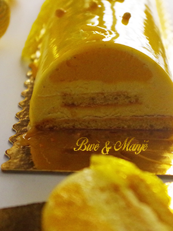 Bûche vanille passion