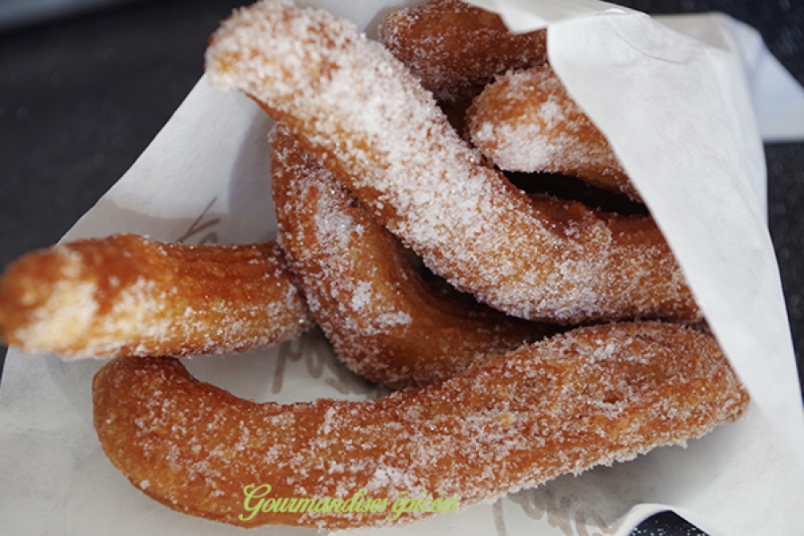 Chichi {au bon gout de cannelle}