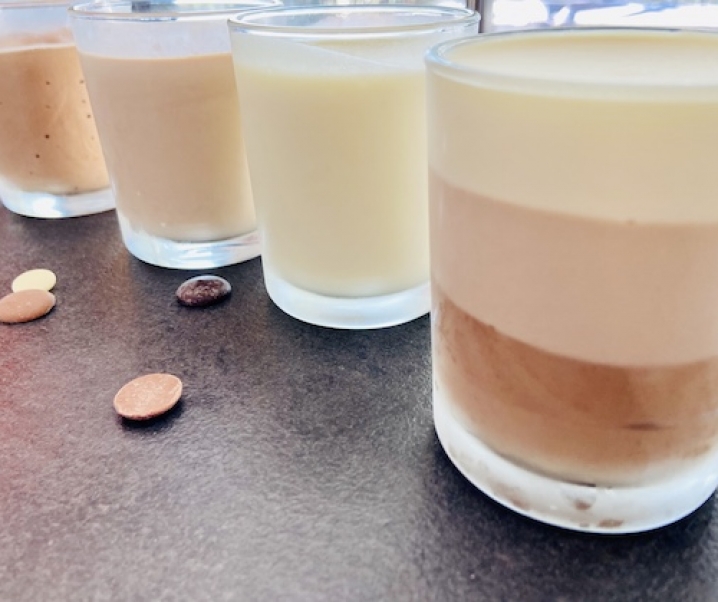 Mousse au chocolat sans oeufs (mousse parfaite pour le trois chocolats)