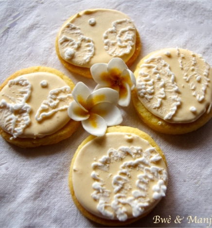 Sablés effet broderie