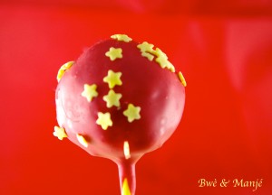 cake pop rouge et jaune