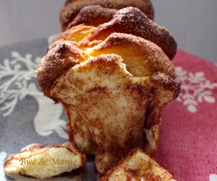 Brioche à effeuiller à la cannelle (cinnamon pull-apart bread)