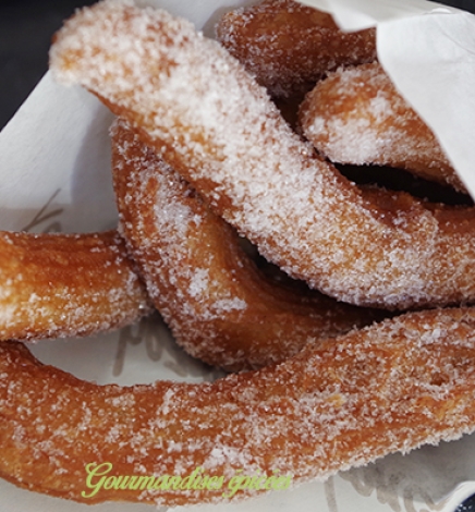 Chichi {au bon gout de cannelle}