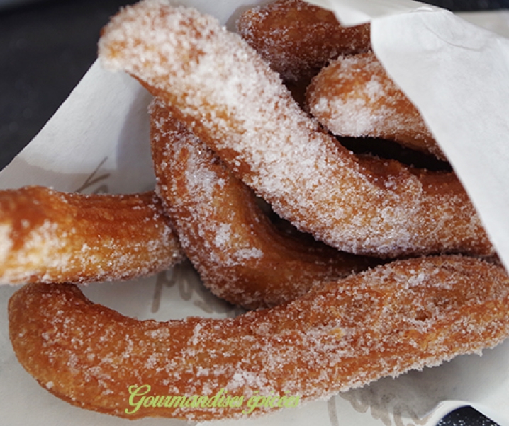 Chichi {au bon gout de cannelle}