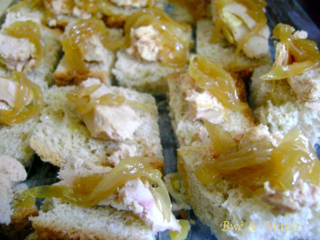 canape?s e?pice?s foie gras oignon