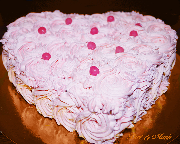 Layer cake chocolat garni de chantilly mascarpone